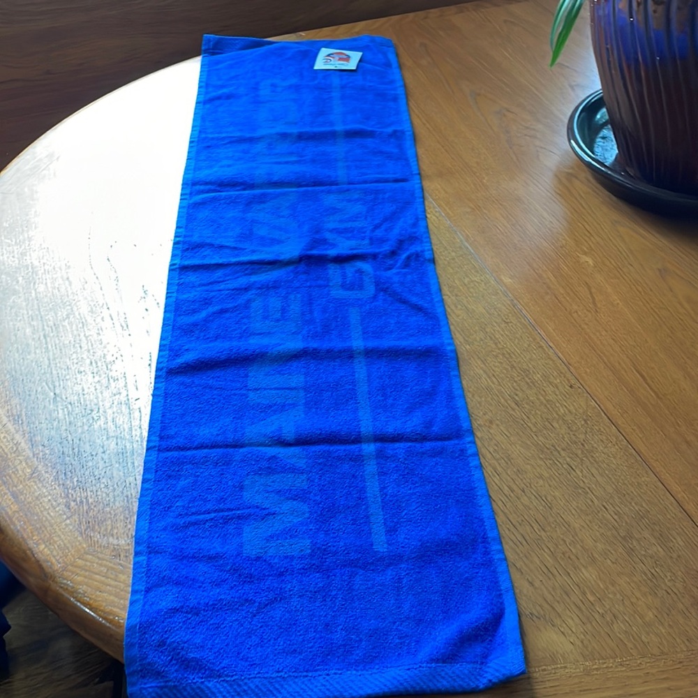 NWT Sweat towel
